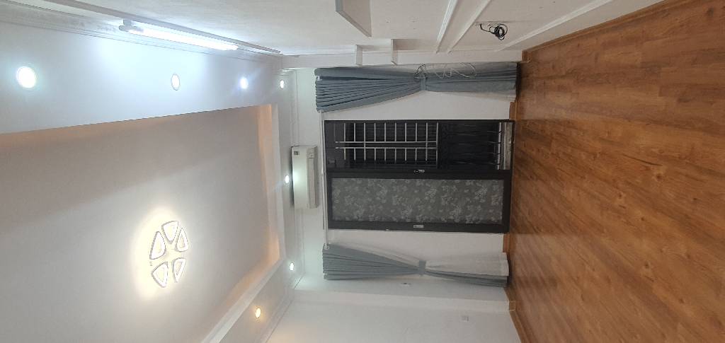 BÁN NHÀ RIÊNG QUẬN TÂY HỒ - 32M2 - GIÁ HƠN 6 TỶ